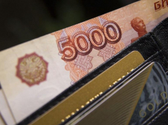 Печальная статистика: больше половины компаний сократили фонд оплаты труда