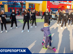 Танцы, музыка и шоппинг: как прошло официальное открытие ТК «Париж»