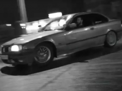 Парковка ТЦ в Волжском снова принимает «дрифтунов»