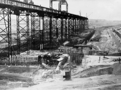 За неделю до остановки реки: 68 лет назад госкомиссия приняла Волжскую ГЭС к затоплению