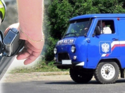 Под Волгоградом мотоциклист украл 5 миллионов из машины «Почты России»