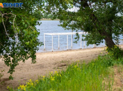 Роспотребнадзор разрешил купаться на городском пляже Волжского
