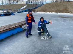 Рыбалка ценой в жизнь: МЧС Волгоградской области предупреждает о смертельной ловушке на льду