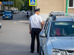 В Волжском столкнулись две иномарки: подробности