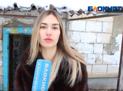  Скользкие дорожки и отсутствие дверей: «Блокнот Волжский» проверил один из дворов города