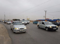 Десятки волжан после работы бросили дела, чтобы помочь вывезти людей из опасной зоны