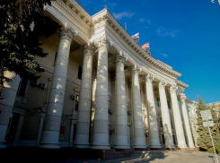 В 2021 году чиновники останутся без повышения зарплаты