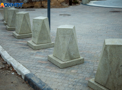 Юный водитель мопеда опрокинулся с пассажиром под Волжским