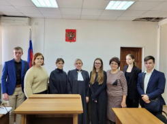 Волжские студенты присутствовали на заседании по уголовному делу 