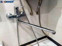 Жители Волжского остались без воды: где отключили и когда включат