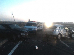 Две иномарки попали в жесткое ДТП в Волжском