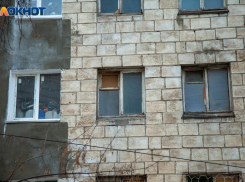 Ночью неизвестный пытался зайти в чужую квартиру в Волжском