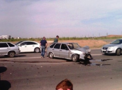 В поселке Южном все же лоб в лоб столкнулись два авто