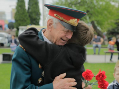 Праздничные события в честь Дня Победы в Волжском