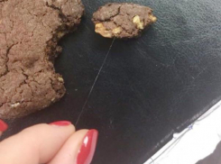 Мерзкий волос попался волжанке в овсяном печенье