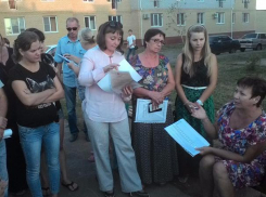 Жителей новостроек Волжского «морозят» водой больше 2 месяцев 