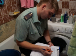 Судебные приставы Краснослободска забрали телевизоры и компьютеры злостных неплательщиков