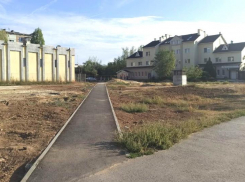 Детские и спортивные площадки: в Волжском преображается 23 микрорайон