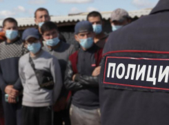 Житель Средней Ахтубы «прописал» десять иностранных граждан на даче