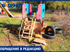 Детям приходится пробираться через мусор: волжане жалуются на детскую площадку