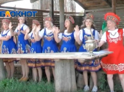 Афиша от «Блокнота»: Баба Шанель по-Волжски