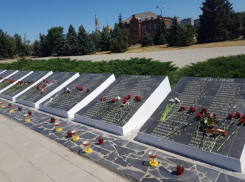 Волжане почтят память жертв бомбардировки Сталинграда