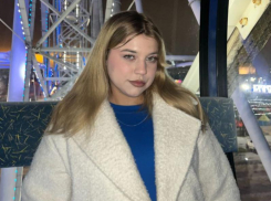 С совершеннолетием поздравляют прекрасную Конкину Дарью Андреевну родные и близкие