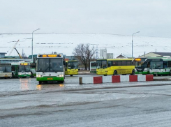 Городской транспорт в Волжском переходит на зимнее расписание