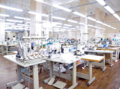 На производстве открыта вакансия швеи и раскройщицы