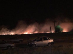 Адское пекло и языки пламени в 37 микрорайоне напугали волжан