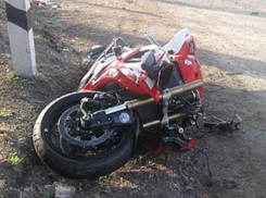 При столкновении с фурой на трассе под Волгоградом погиб мотоциклист