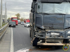 ДТП из 9 автомобилей сковало движение под Волжским: фото