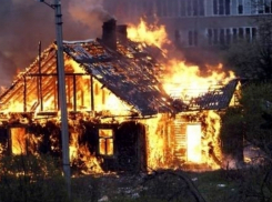 За сутки в Волгоградской области при пожарах погибли двое мужчин
