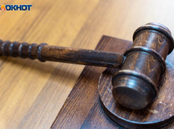 За систематические избиения 4-летнего ребенка осудили жителя Волжского