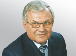 Двумя квартирами, домом и земельными участками похвастался депутат облдумы из Волжского Анатолий Бакулин