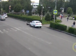 10-летняя школьница выбежала под колеса у Юности в Волжском