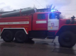 Два серьезных пожара произошло под Волжским за один день 