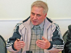 Волжский писатель Александр Рогозин родился 73 года назад