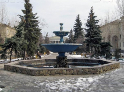 Мэрия Волжского решила потратить на фонтаны почти три миллиона рублей