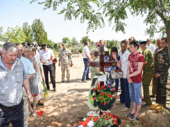 В Средней Ахтубе солдата предали родной земле спустя 79 лет