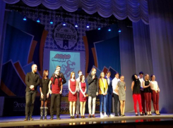 Напряженная битва за финал региональной лиги КВН состоялась в Волжском