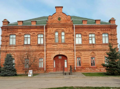 Волжские художники готовят к юбилею уникальные пейзажи города