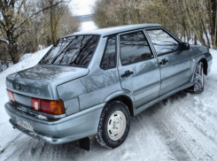 Водитель на «пятнашке» перевернулся на дороге «Быково-Волжский»