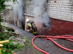 Дом, подвал, контейнер - все в огне