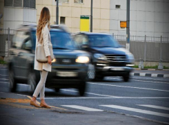 В Волжском сотрудники ГИБДД запланировали рейды на пешеходных переходах