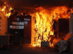 Пожар «разгулялся»: квартиру, гараж и частные владения охватило огнем