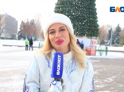 Тепло и любовь дарят жители друг другу перед Новым годом: видео