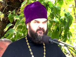 Благочинный Волжского округа призвал верующих молиться дома