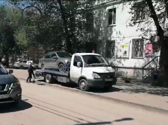 «Эвакуируют тех, кто стоит на тротуаре», - волжанин