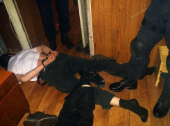 В Волжском полицейские «накрыли» наркопритон